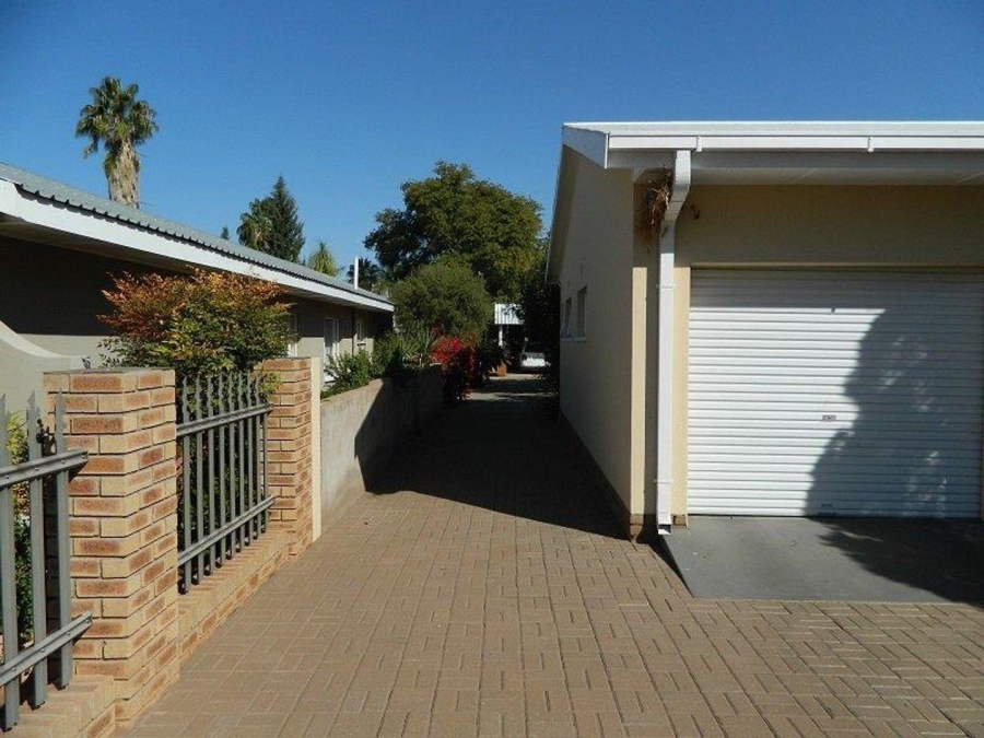 4 Bedroom Property for Sale in Oosterville Northern Cape